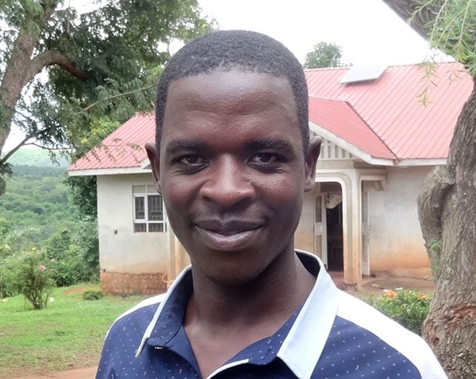 Patrick
Profession: Bee Keeper
Sponsored by HUGS since primary school and now supporting himself through a veterinary degree